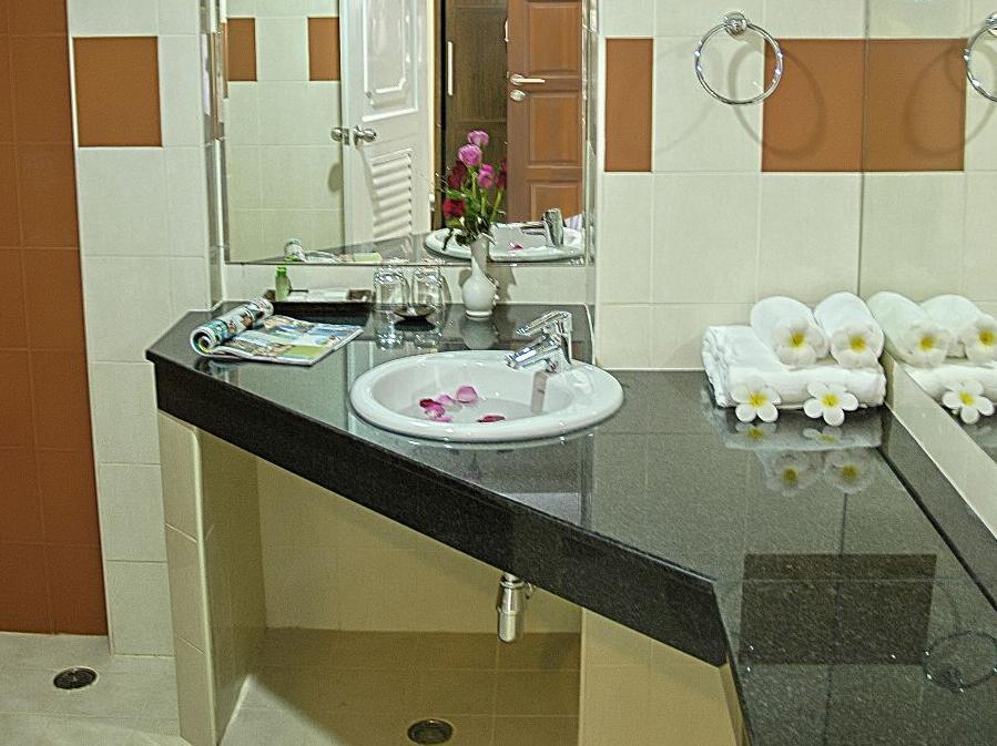 My - Sha Extra Hotell 3*