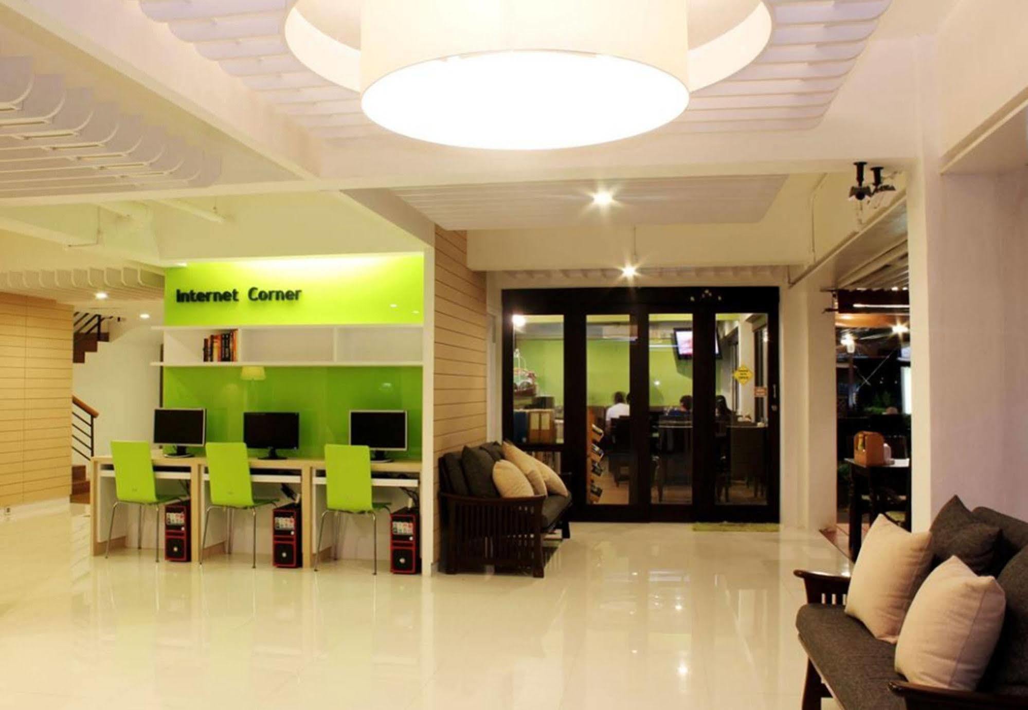 My - Sha Extra Hotell